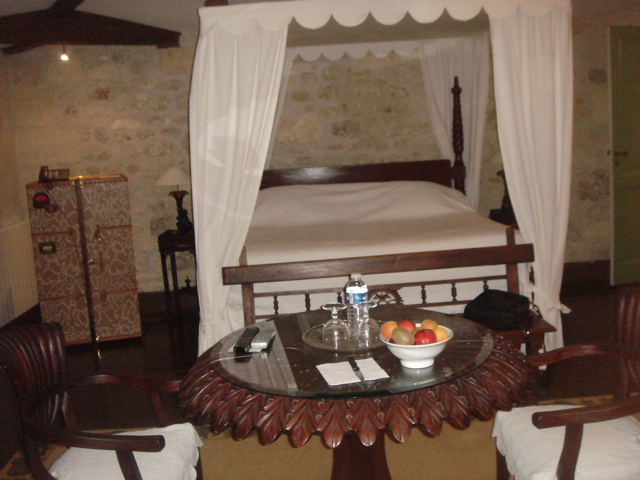 COS 6 The Wine Cellar Insider