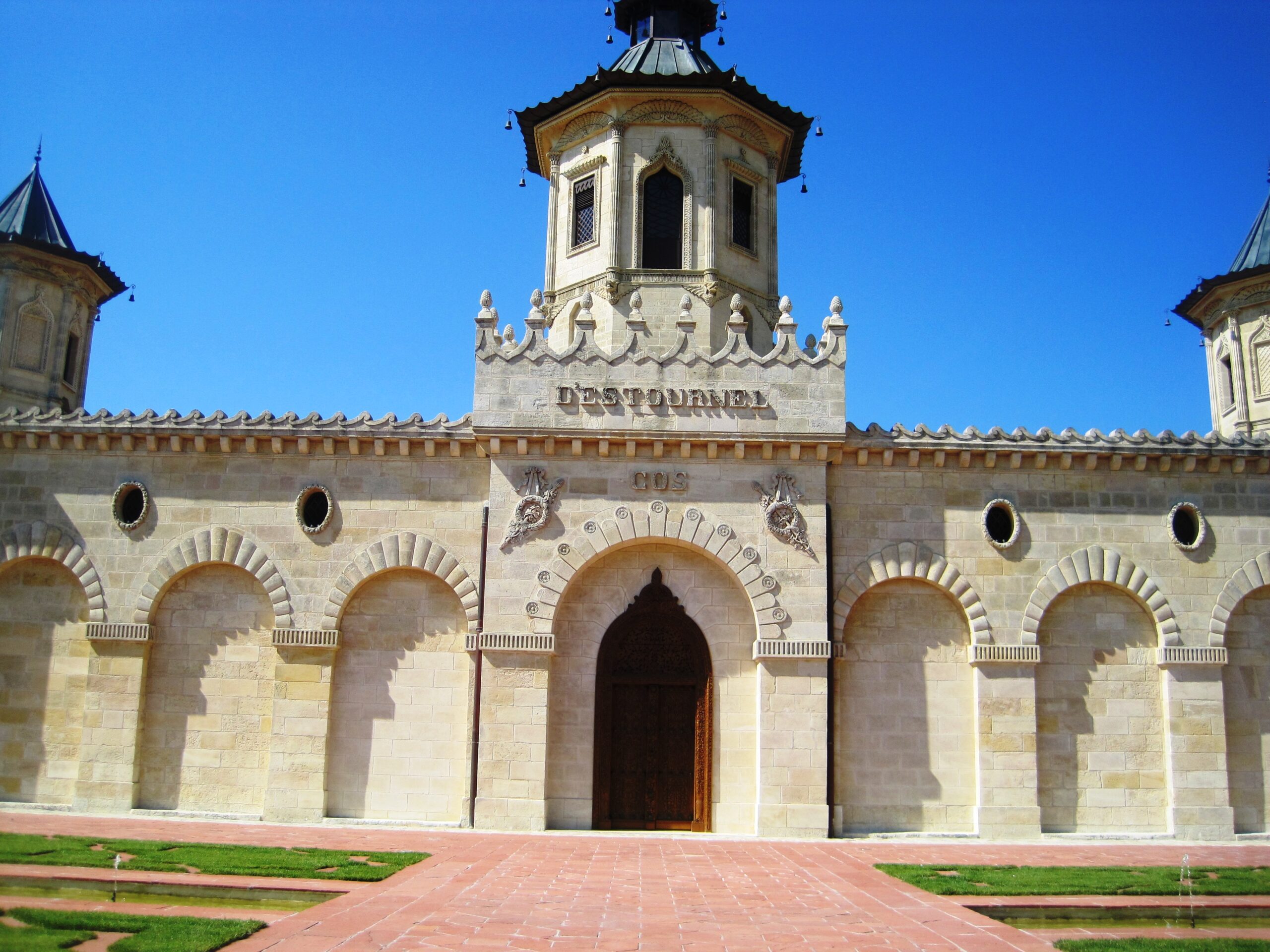 Chateau Cos d’Estournel St. Estephe, Bordeaux, Complete Guide