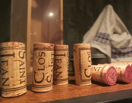 Clos Saint Jean Chateauneuf du  Pape Rhone Wine, Complete Guide