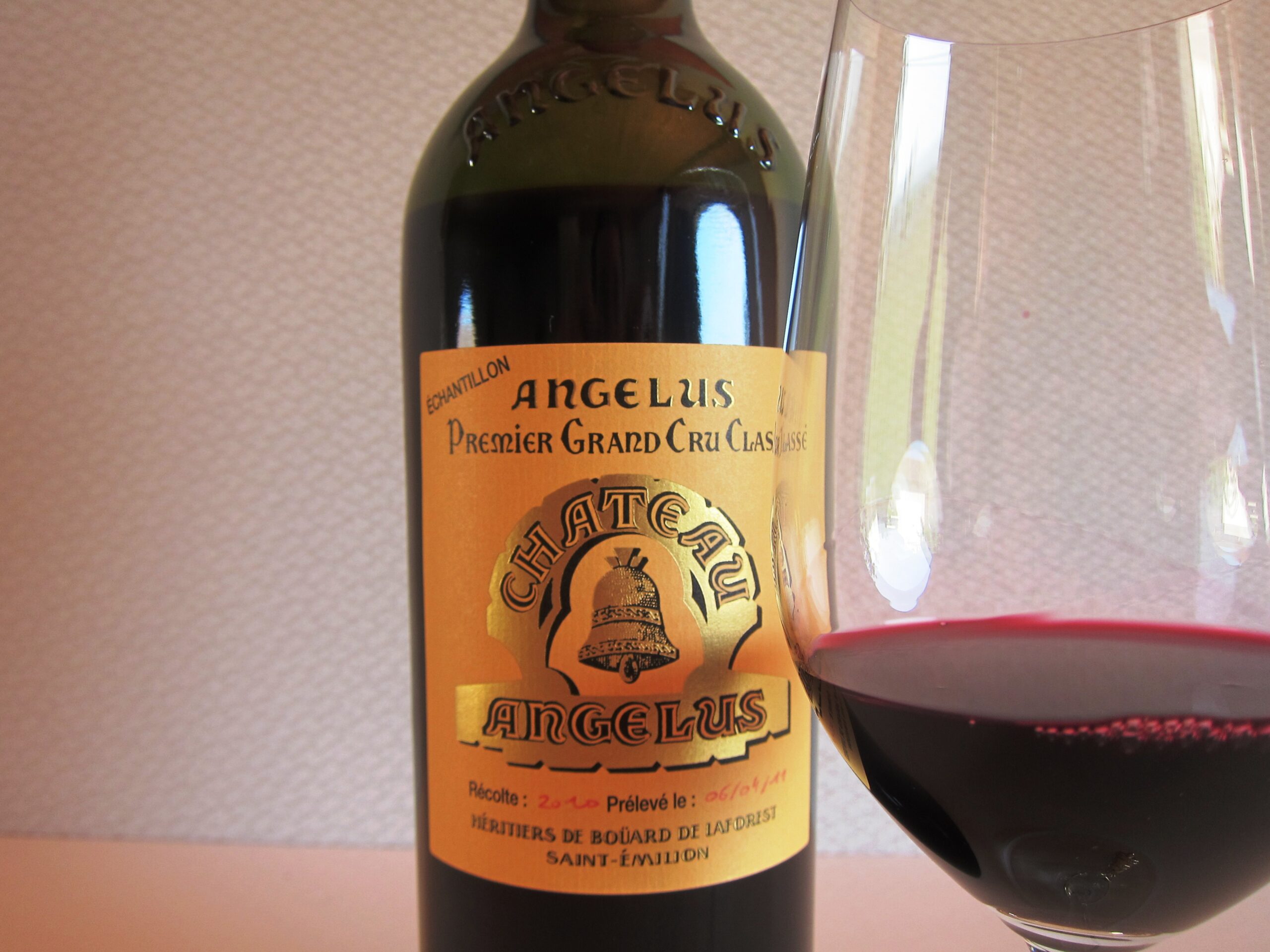 2010 Angelus Tasting Notes show Cashmere Tannins, Intensity