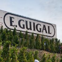 Guigal Sign